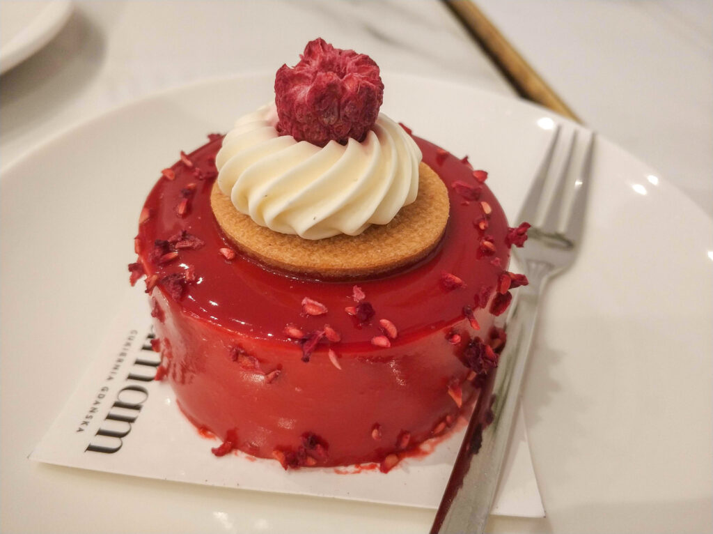 Dezert v cukrárni UMAM v poľskom Gdansku.