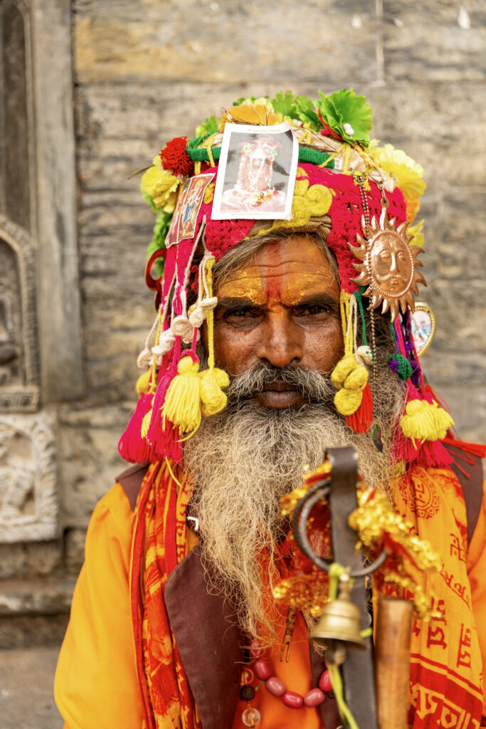 Detail tváre hinduistického askétu Sadhu v Pashupatinath v Káthmandu