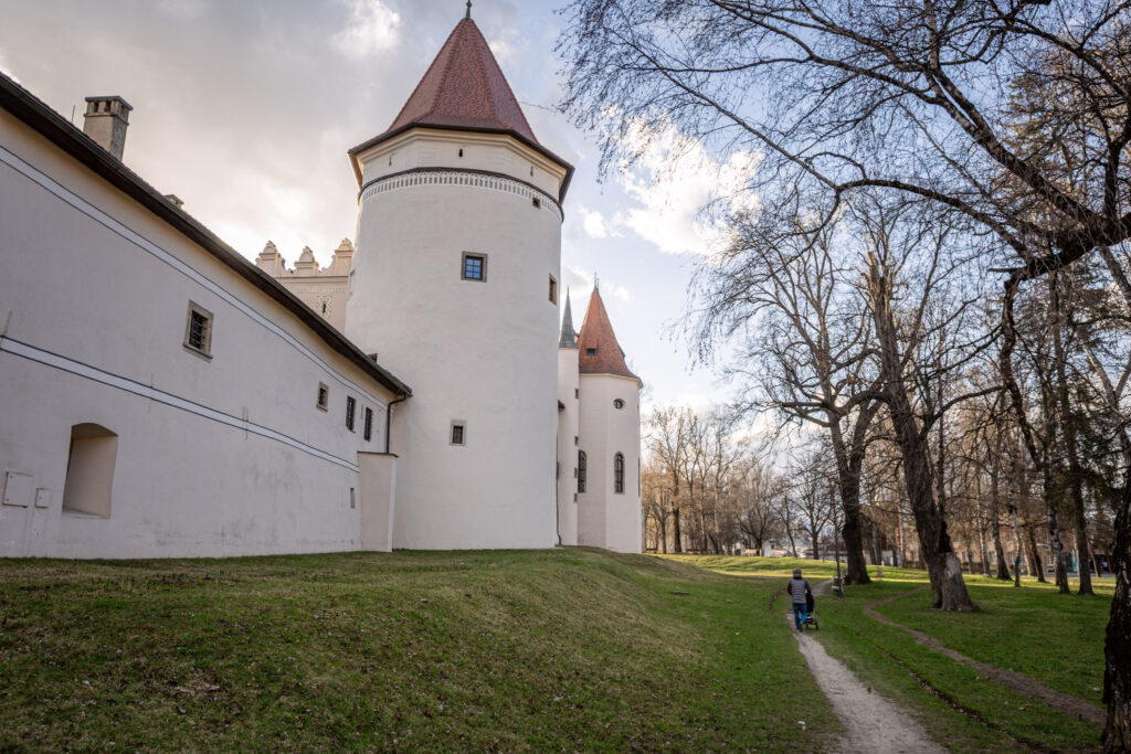 Kežmarský hrad a jeho okolie
