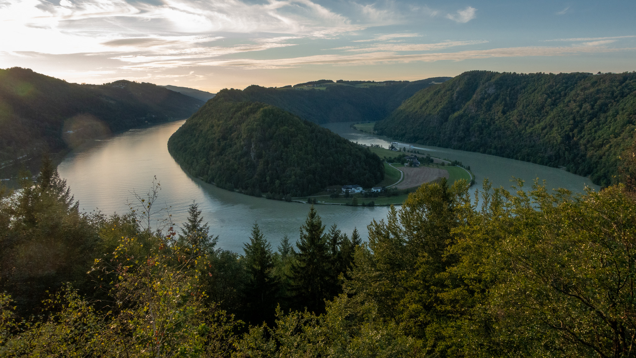 Meander Dunaja Schlögener Blick pri západe slnka