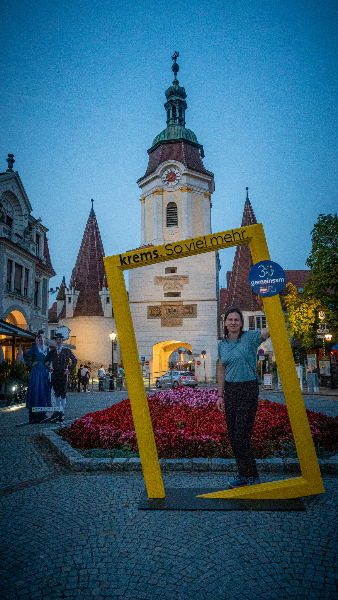 Turistka sa fotí v rakúskom Kremse